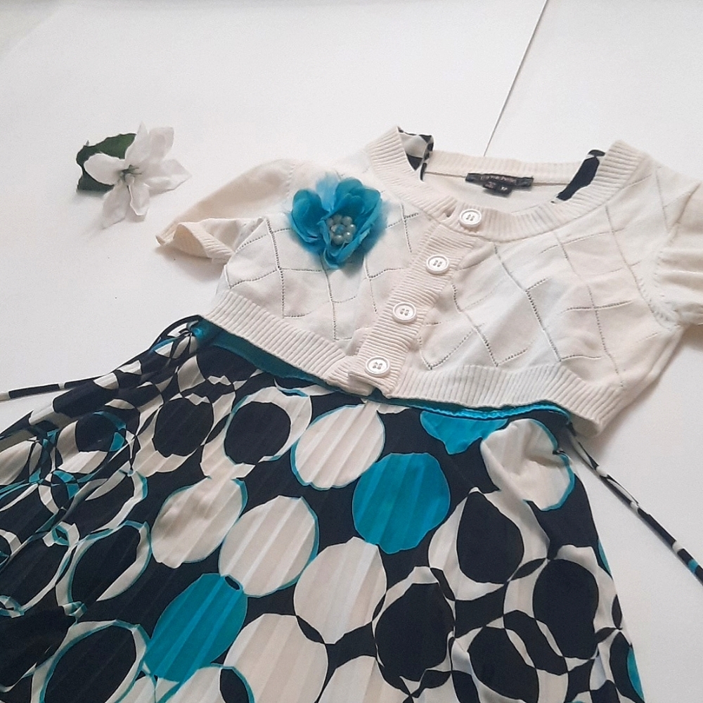 Formal abstract patterend dress for girls Two Piece with white sweater
